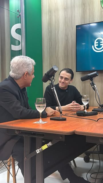 Lucas Moraes em podcast